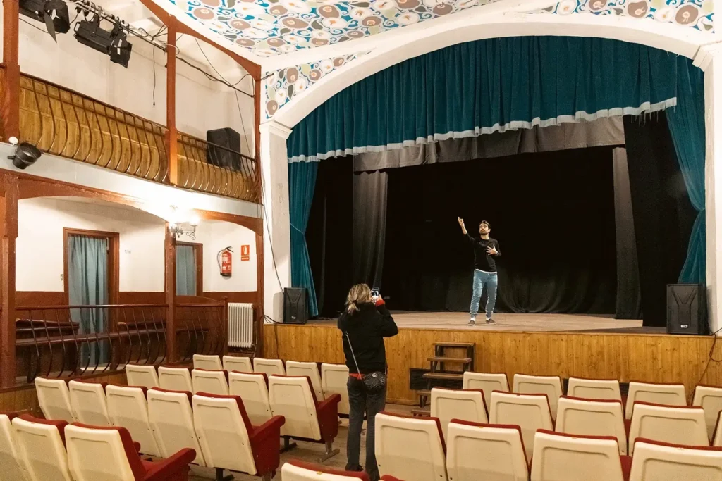 Teatro León Felipe de Sequeros publico