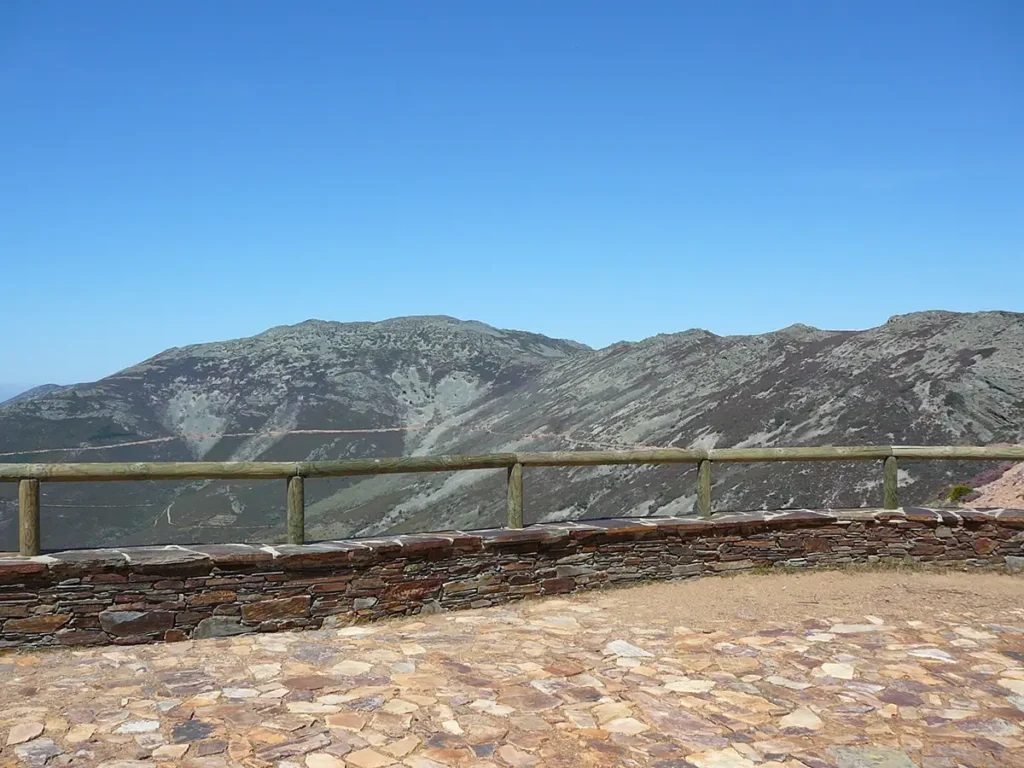 MIRADOR DEL PASO DE LOS LOBOS (LA ALBERCA)